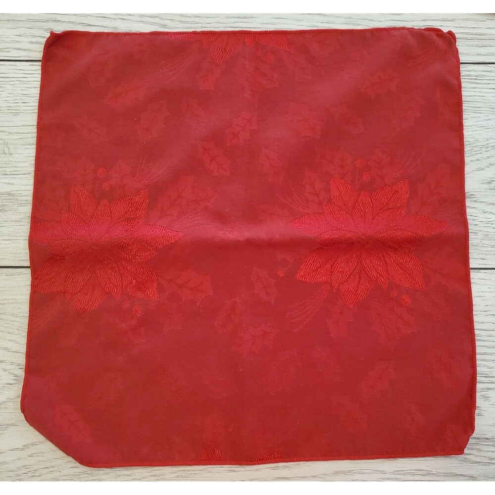 Martha Stewart Everyday Red Poinsettia & Holly Cloth Napkins Set of 4 Vintage